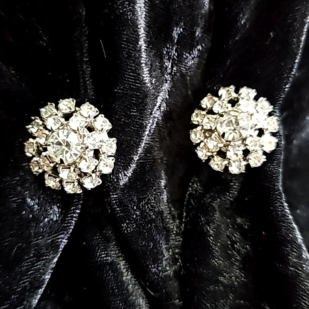 Gorgeous Ladies clip-on Silver with Rinestones...unsigned